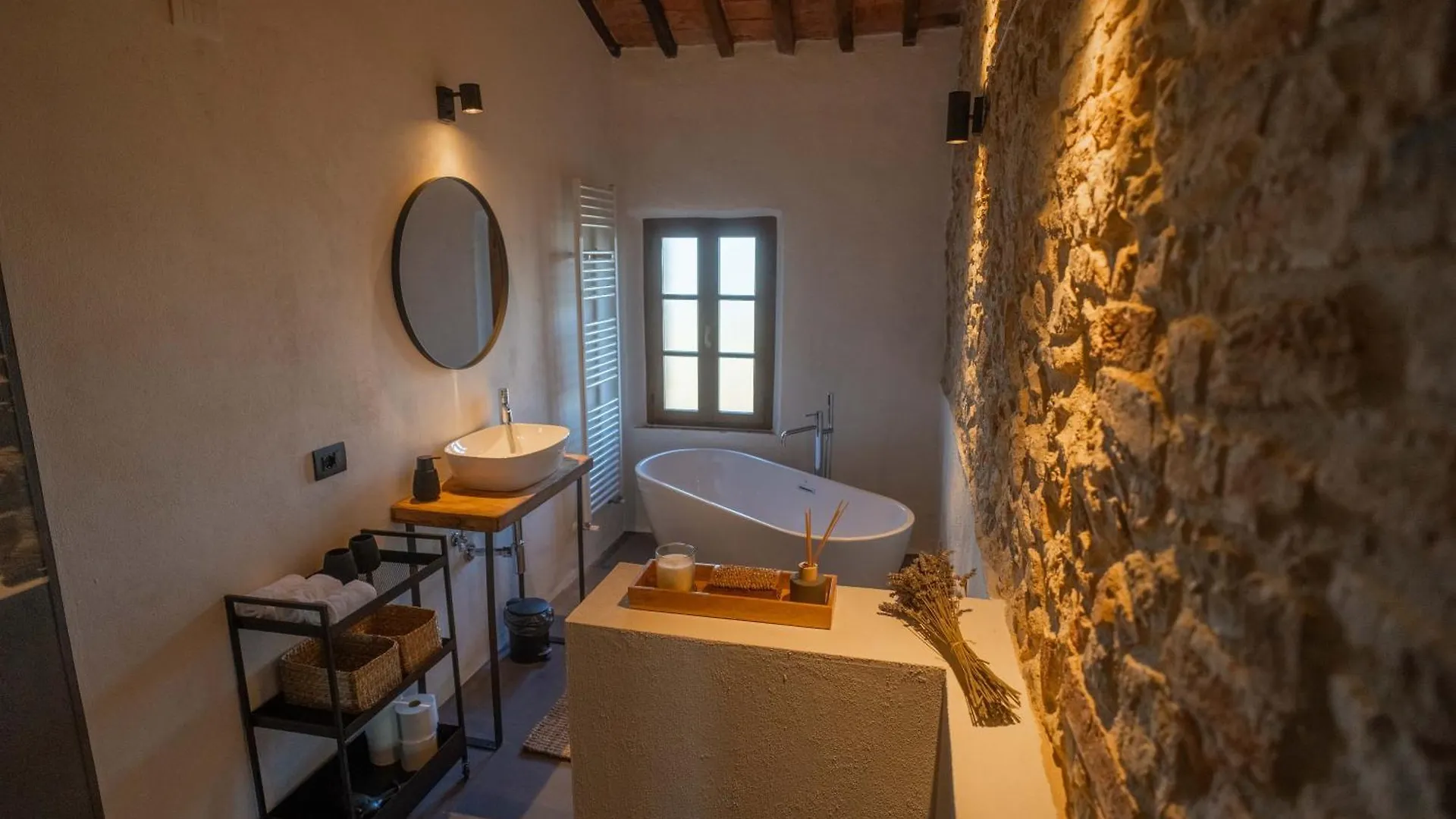 Borgo Belsedere - Apartments At A Historic Estate In Tuscany Trequanda