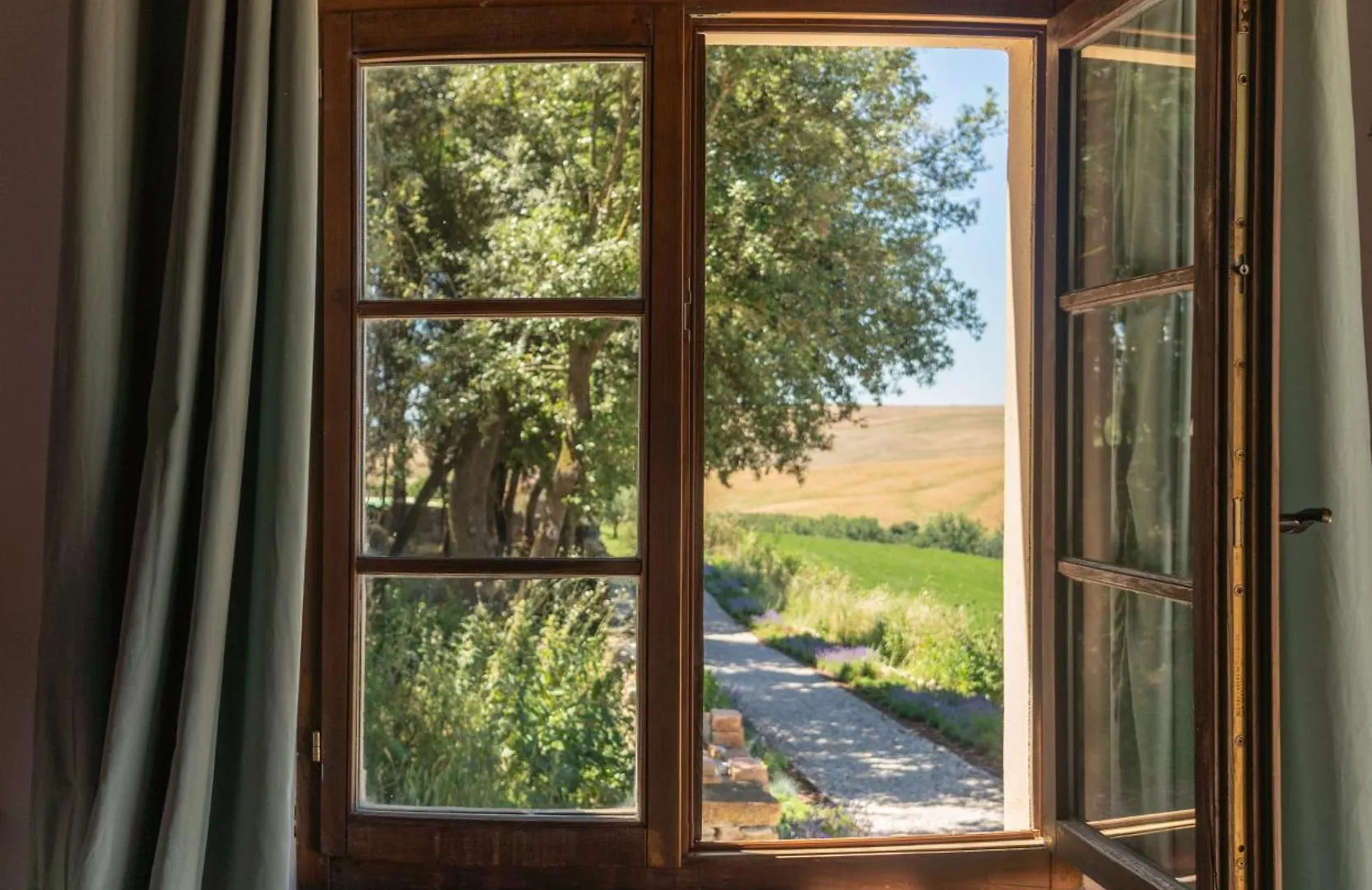 Borgo Belsedere - Apartments At A Historic Estate In Tuscany Trequanda