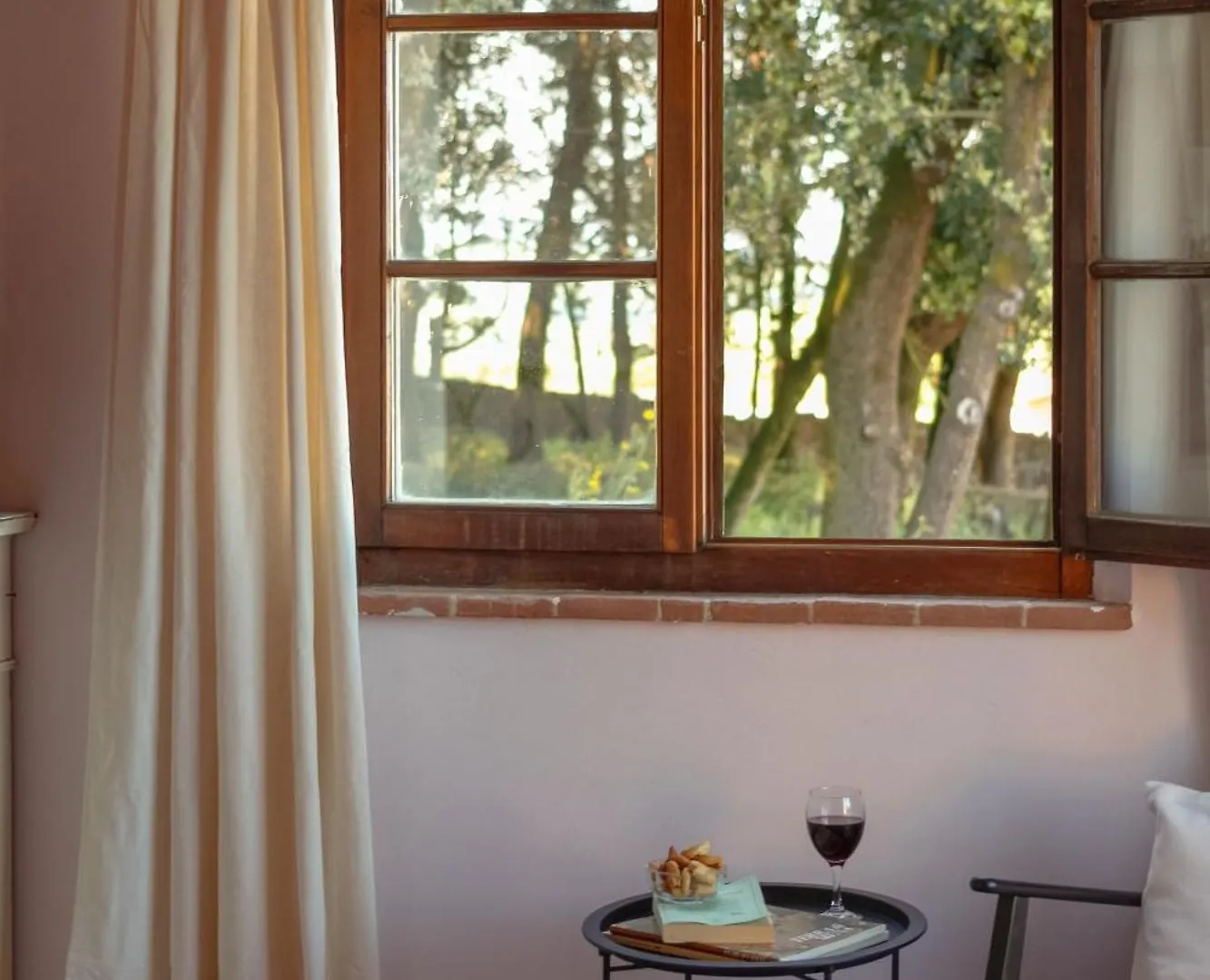 Borgo Belsedere - Apartments At A Historic Estate In Tuscany Trequanda